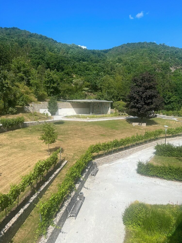 Фото Nuhr Medical - Hotel & Restaurant