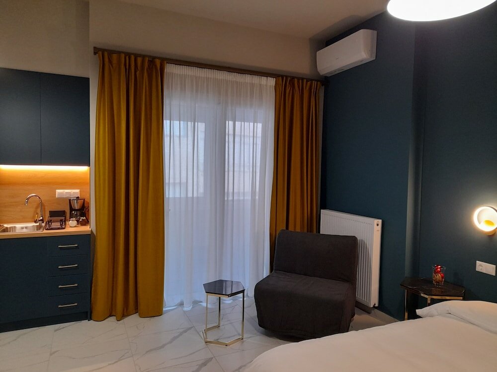 Фото Black Onyx Comfort Suites