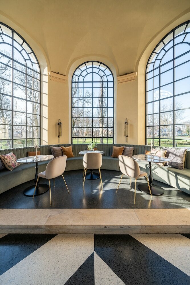 Фото Botaniq Castle of Tura