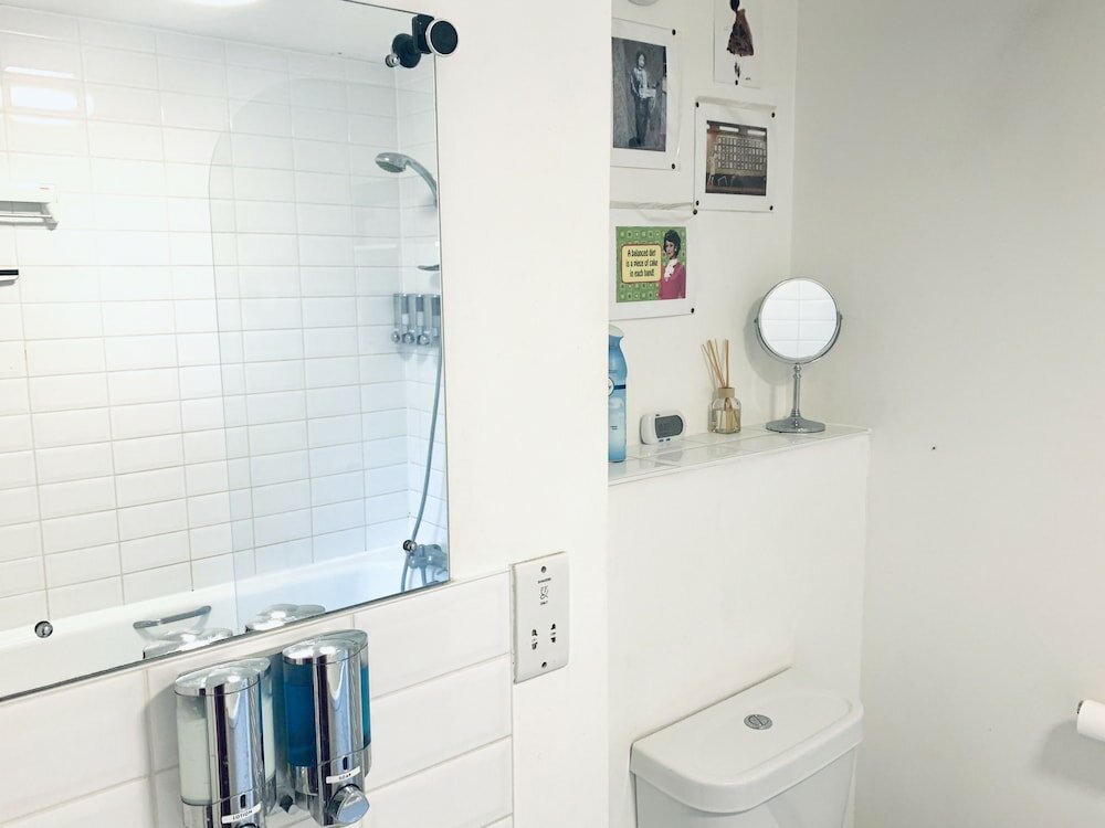 Фото Double Room In London Shared Penthouse