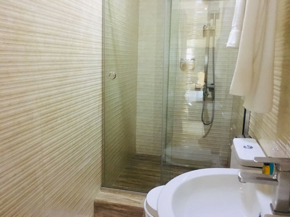 Фото Stoneside Hotel and Apartments