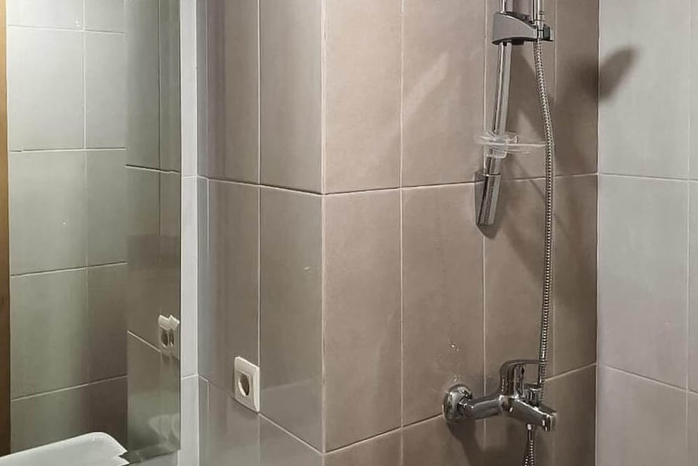 Фото RedDoorz Apartment @ Padina Soho and Residence