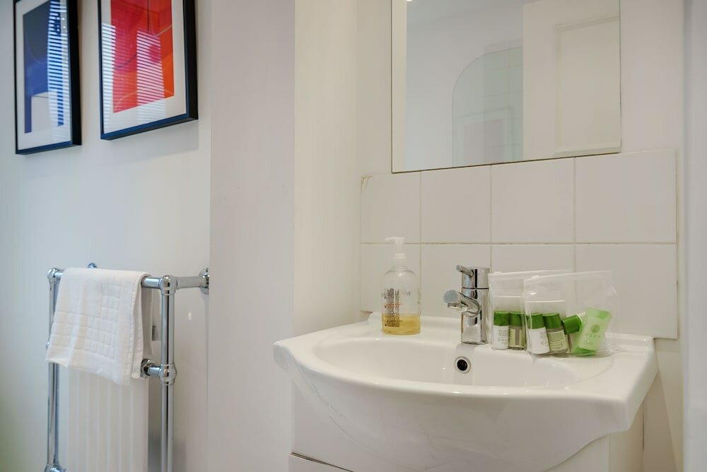 Фото Hill Street Mayfair Apartments