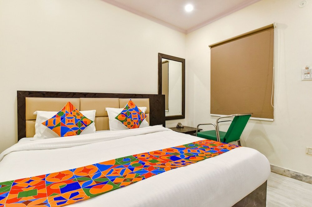 Фото Fabhotel Golden Leaf II