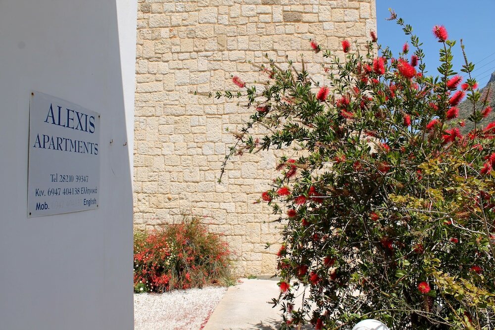 Фото Alexis Apartments