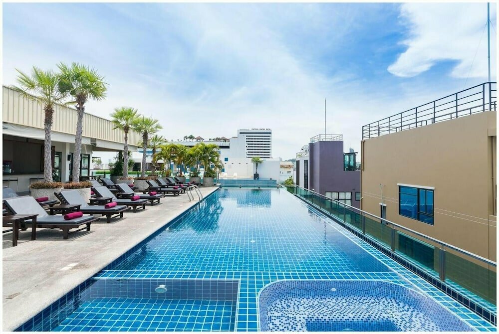 Hotel Sea Me Spring Too Hotel, Pattaya, photo