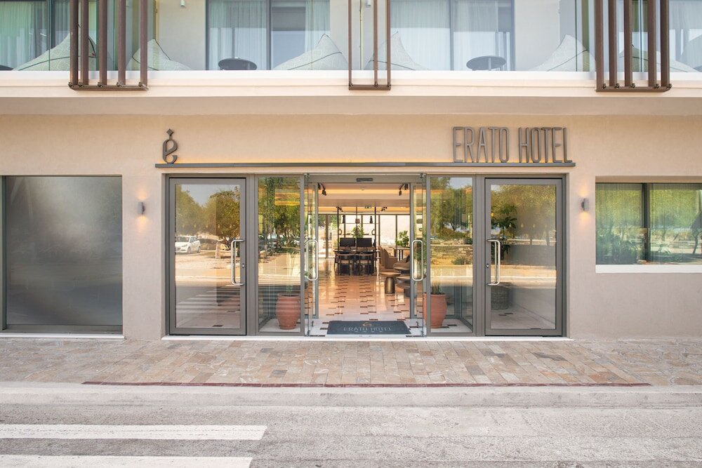 Фото Erato Seaside Hotel