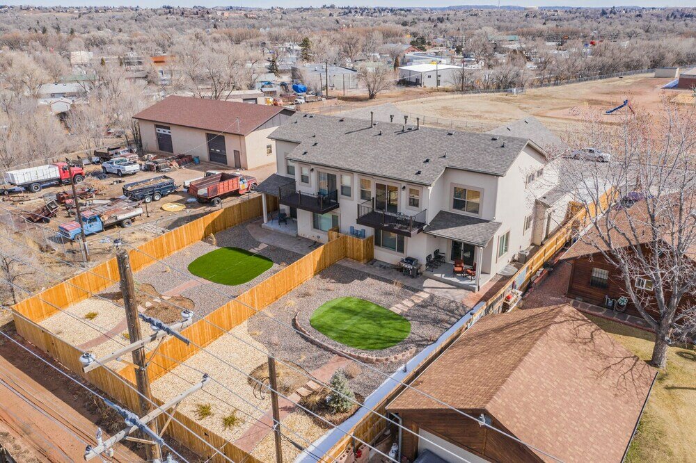 Фото 4bdpikes Peak Viewsminutes to Hiking & Dining!!