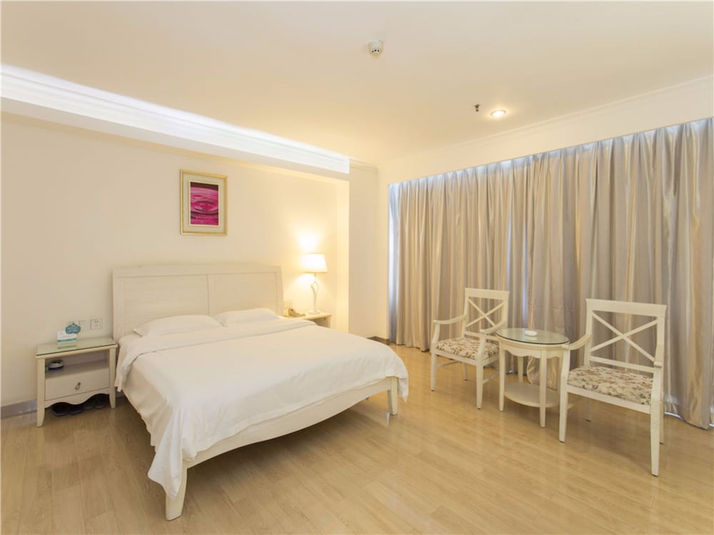 Фото Kaiserdom Hotel