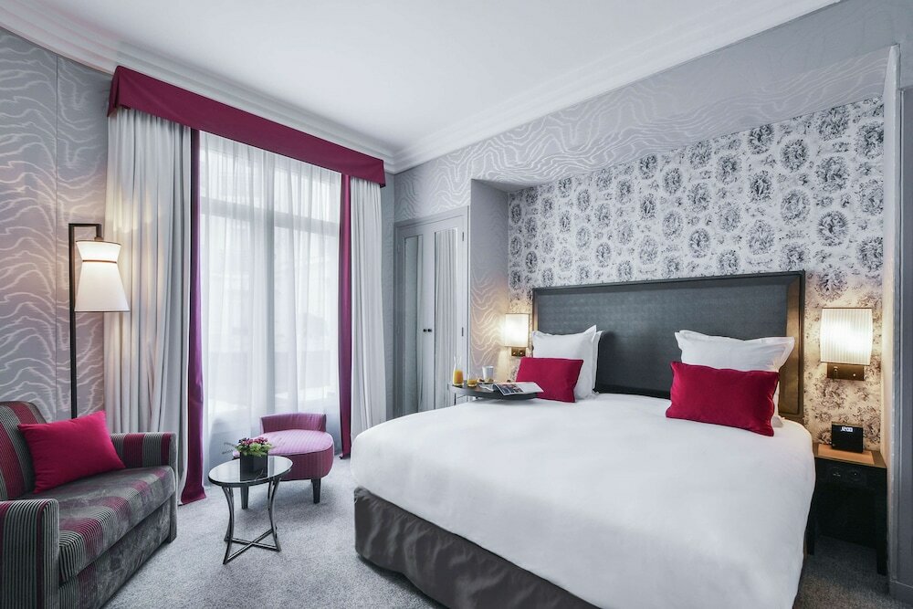 Фото Maison Astor Paris Curio Collection by Hilton