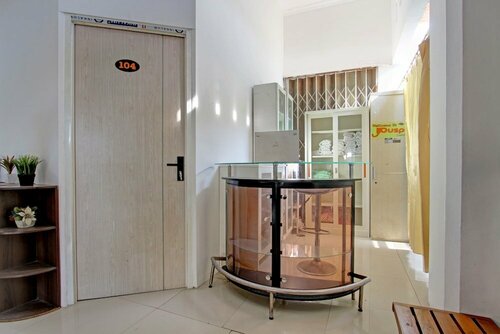 Гостиница Oyo 93095 New Puspa Residence в Семаранге