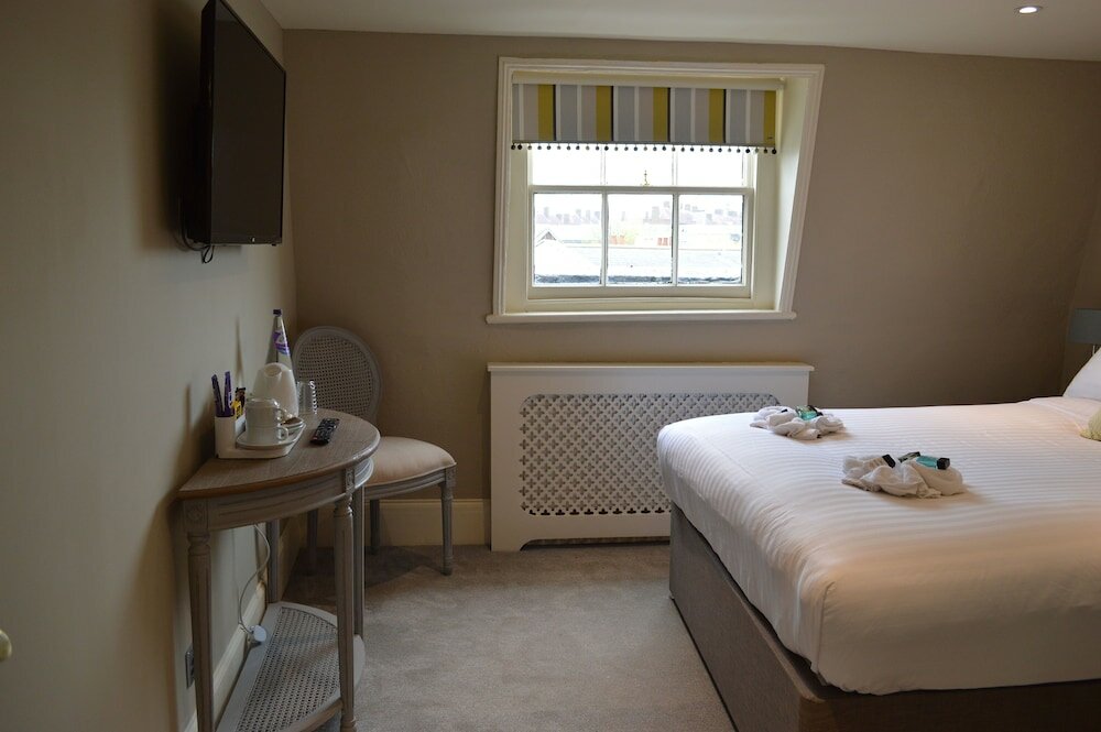 Фото The Crown Pub & Guesthouse