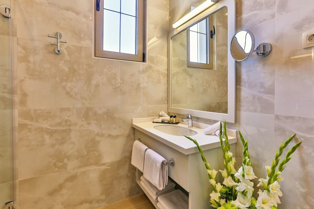 Фото Avanti Hotel & SPA