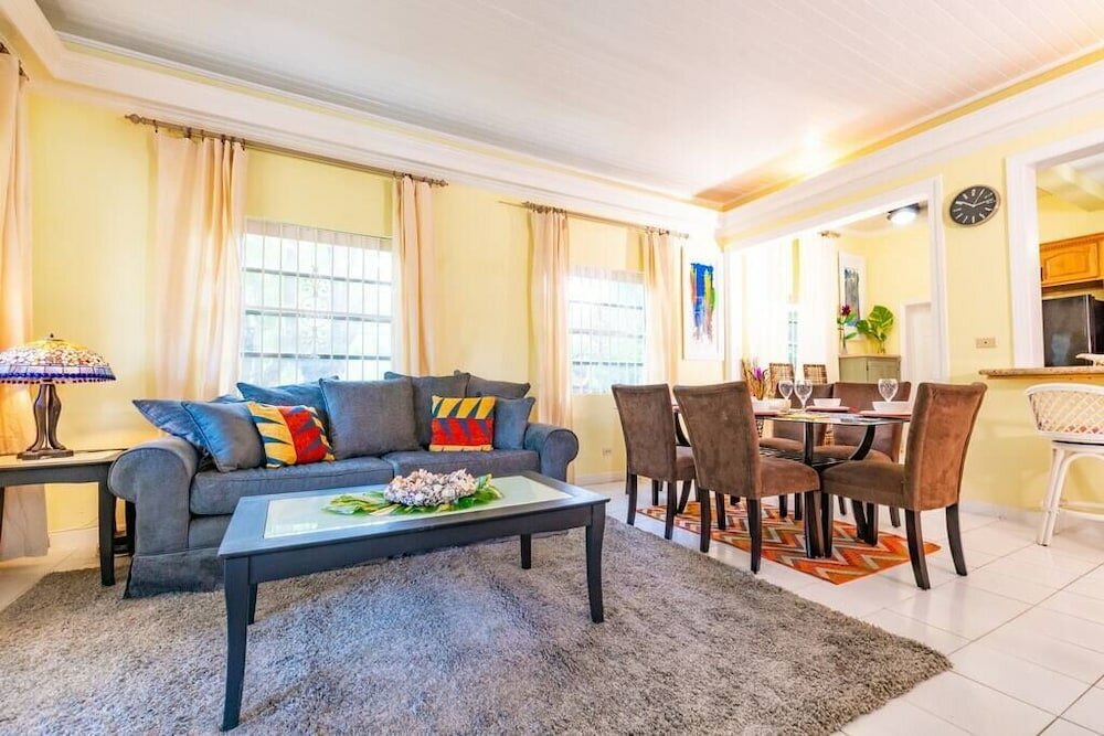 Фото Blue Ocean Village House at Cable Beach