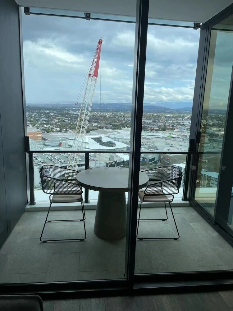 Фото Luxurious 1 Bdrm Apartment in Gc Casino