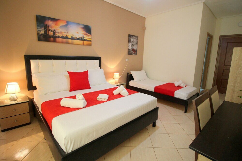 Фото Centrum Hotel