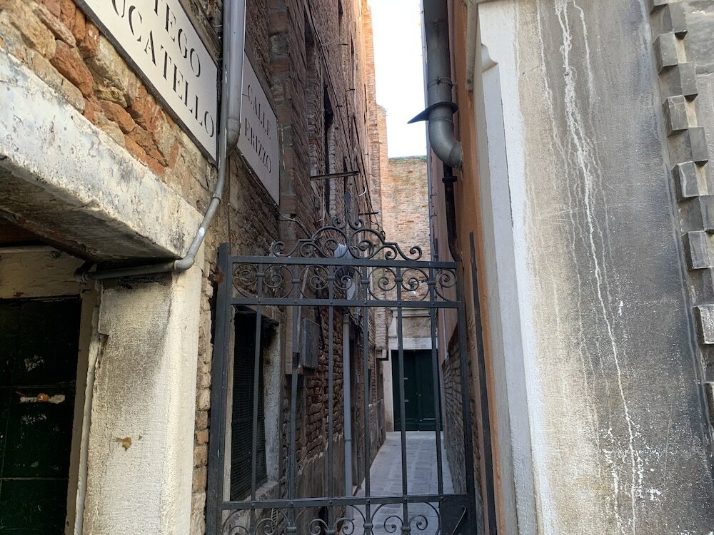 Фото Grimaldi Apartments - Ca Orlina