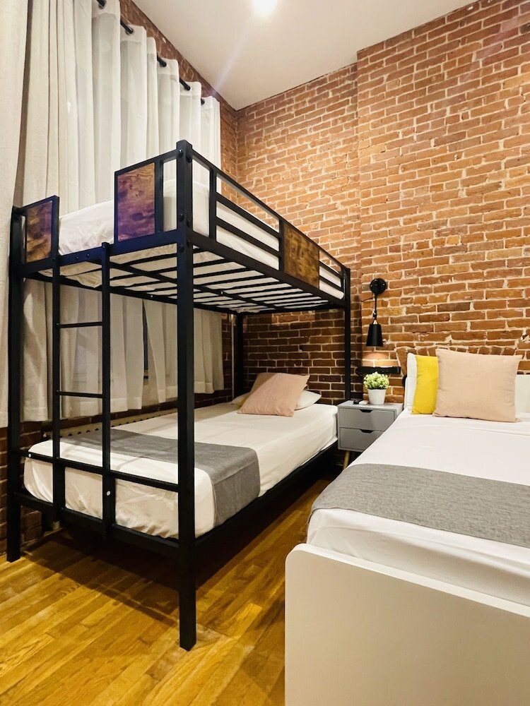 Фото Hotel and the City-Midtown