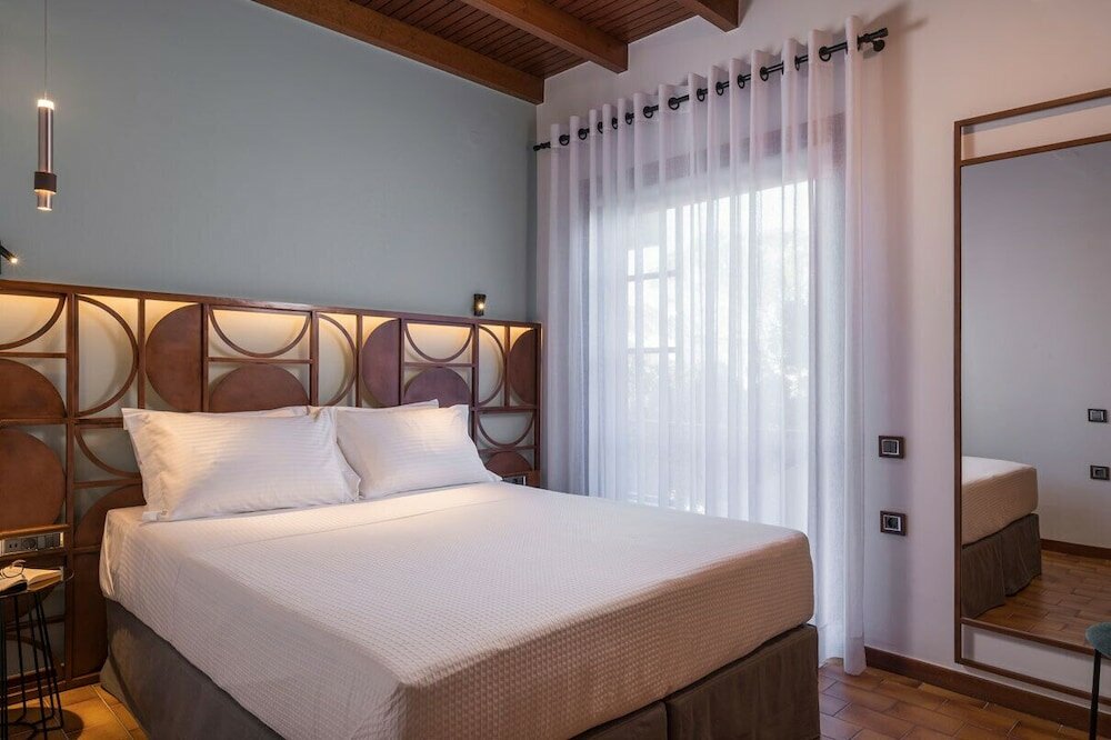 Фото Azatis Luxury Villa