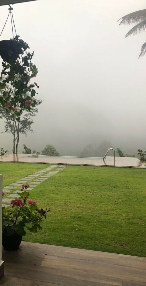 Фото Rockbourne Bungalow