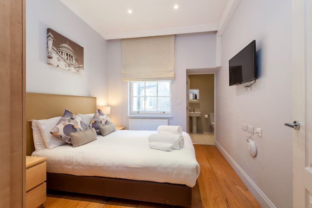 Фото 12 London Street Apartments