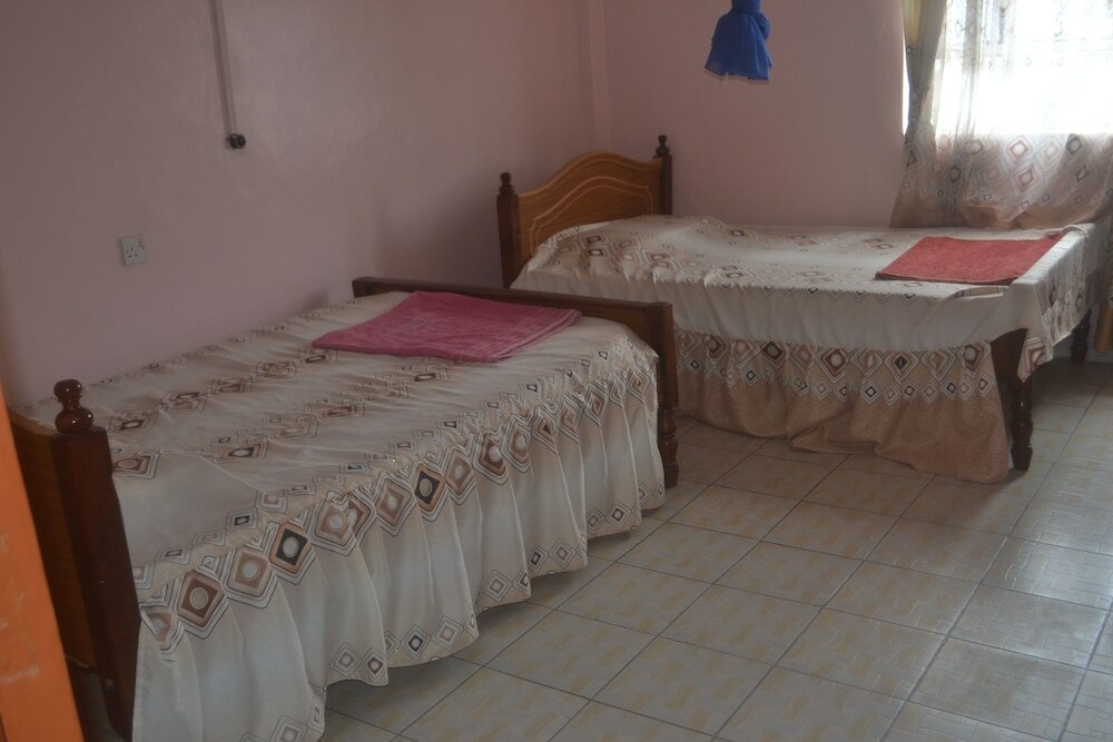 Фото Maendeleo Parkview Hotel