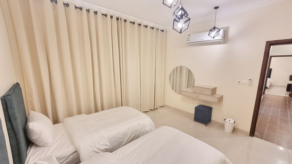 Фото Hometel Alfaysaliyah