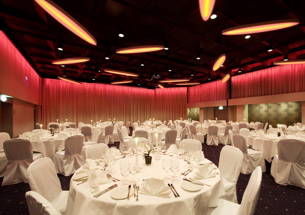 Фото Crowne Plaza Zurich