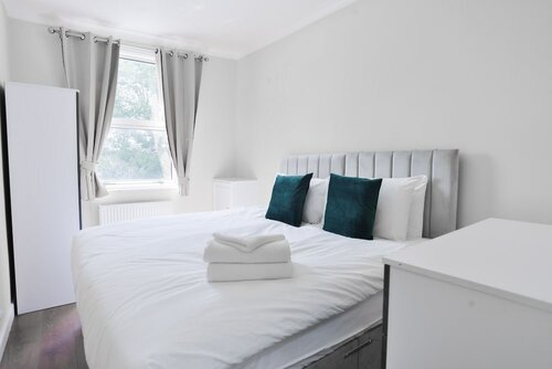 Studio & One Bedroom Apartment in Euston