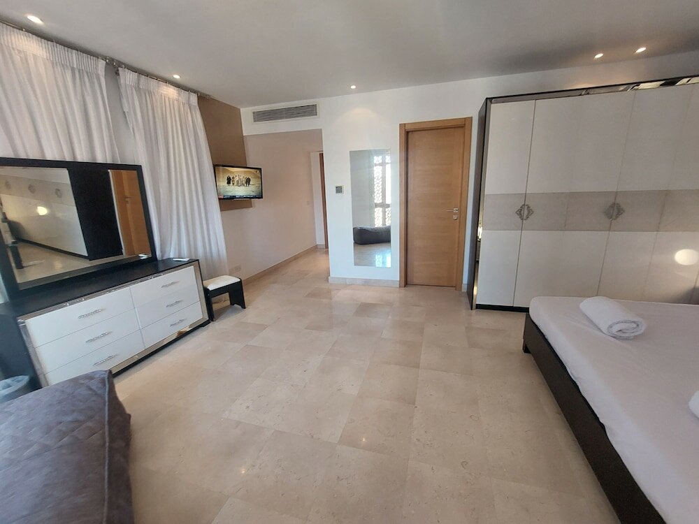 Фото Nayah boutique Stays