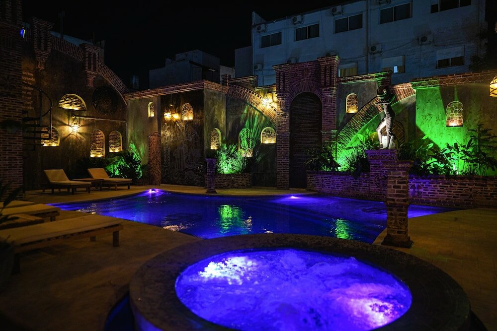 Фото отеля 1