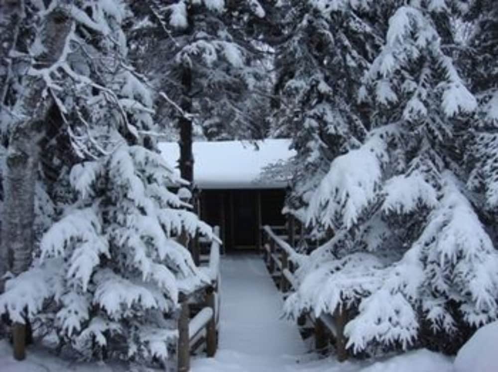 Фото Cascade Lodge