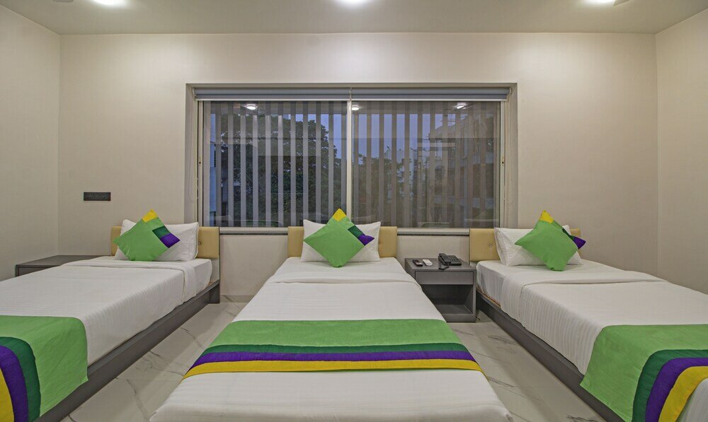 Фото Treebo Trend Atithi Comforts inn