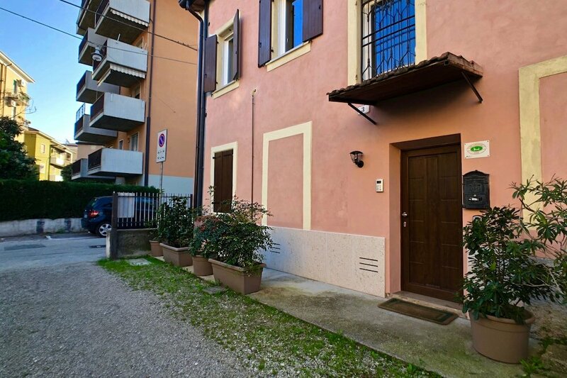 Гостиница B&b Al Cardinale в Вероне