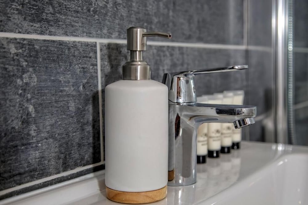 Фото Canada Lodge and Lake