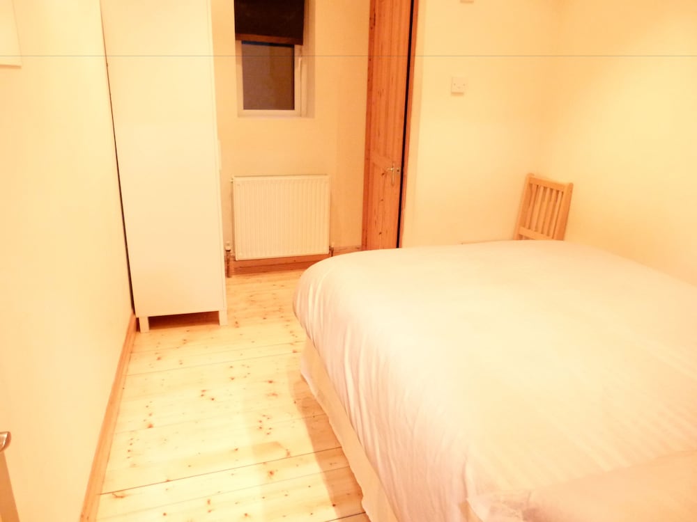 Фото Ss Property Hub - Family Apartment Kensington