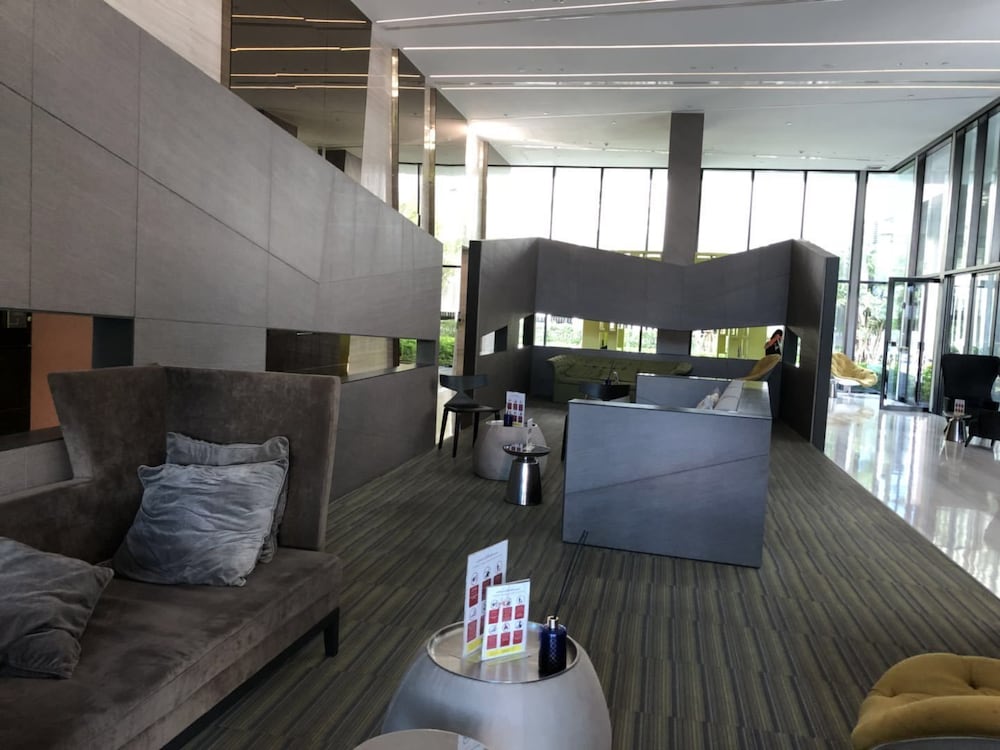 Фото The Base Central Pattaya Sea View