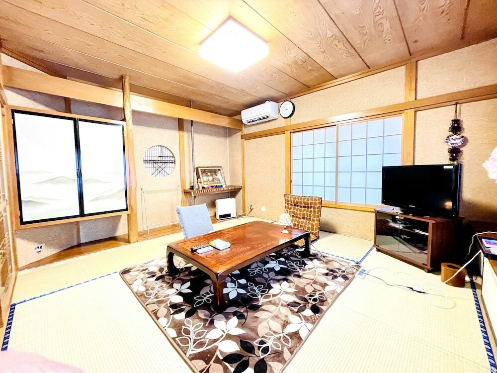 Фото Hakone Lake Side Villa & Hot Springs