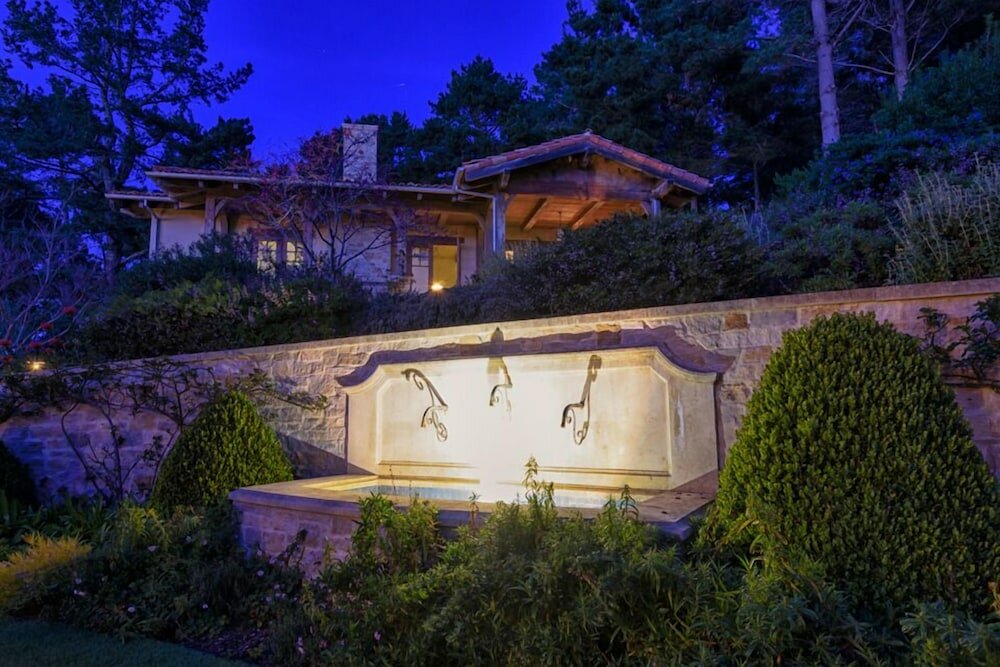 Фото Lx1: Chateau D' Renaitre - Carmel-by-the-sea Luxury Villa: