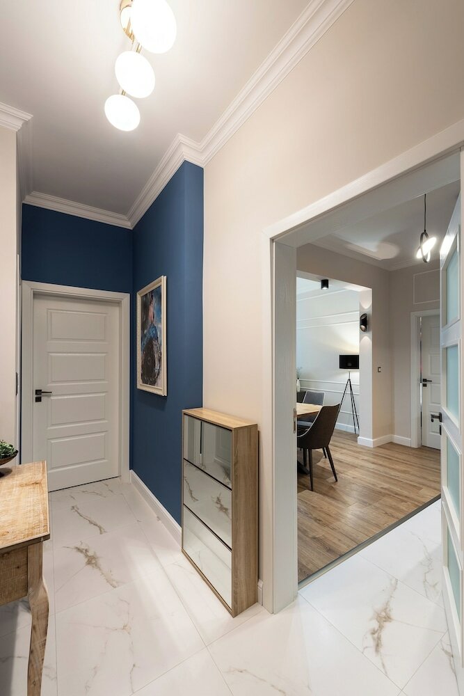 Фото Luxury & Unique-Top Center Apt. - 3bdr