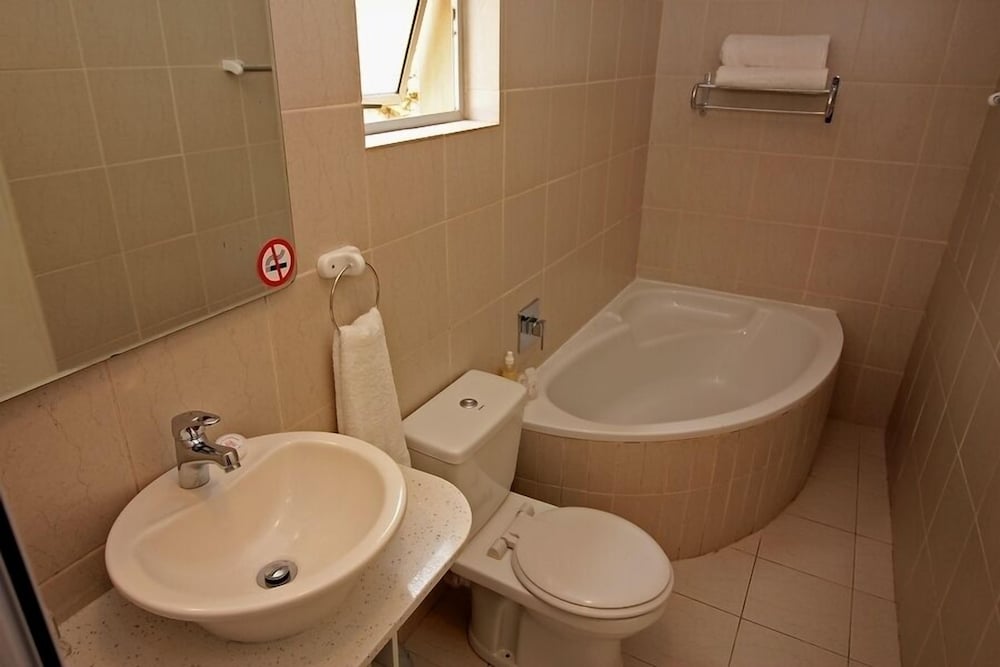 Фото Kwantu Guesthouses