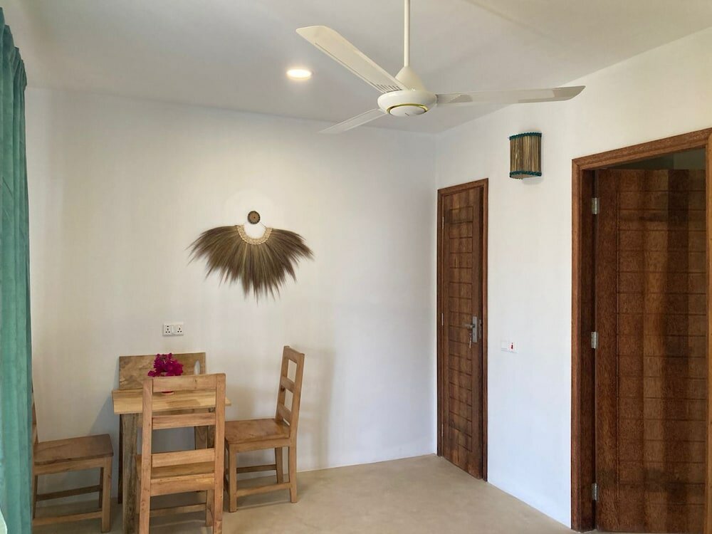Фото Sand Beach Boutique Hotel