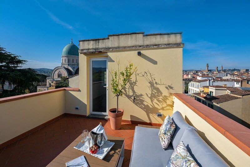 Апартаменты ApartmentsFlorence-Florentine Penthouse