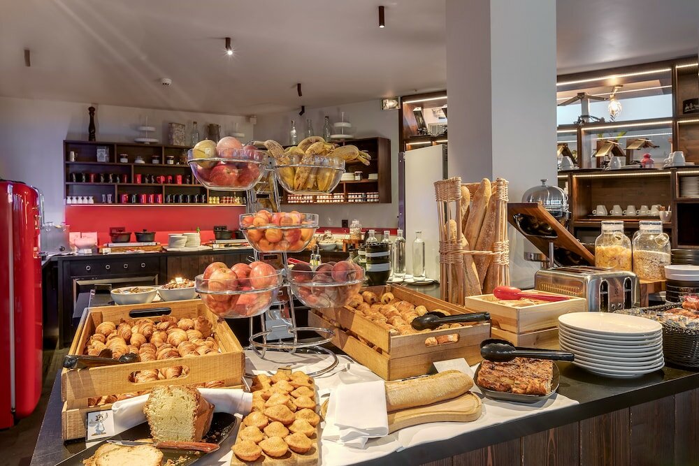 Фото Chalet Hôtel le Prieuré & SPA