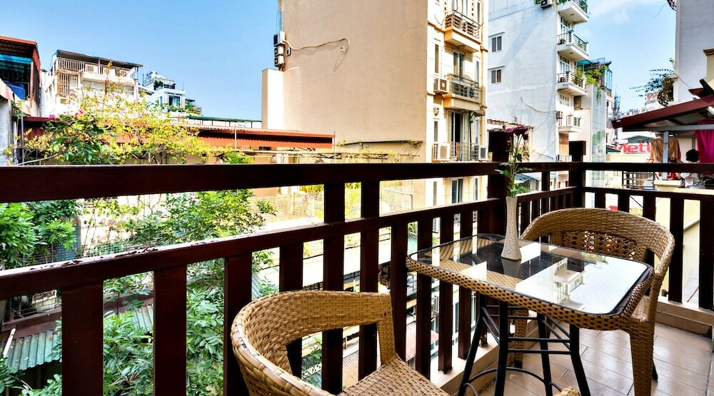 Фото Hanz LakeView Hotel Hanoi