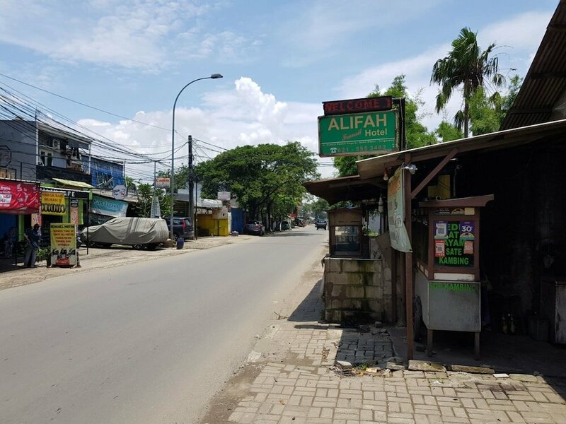 Гостиница Hotel Alifah 1 Syariah в Тангеранге