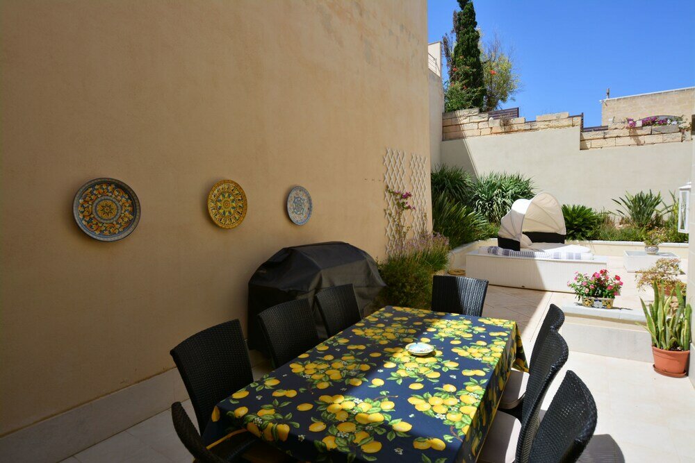 Фото Super 3 Bedroom Villa With Amazing Ocean Views