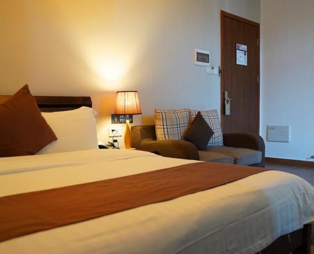 Фото V-hotel Boutique Hotel