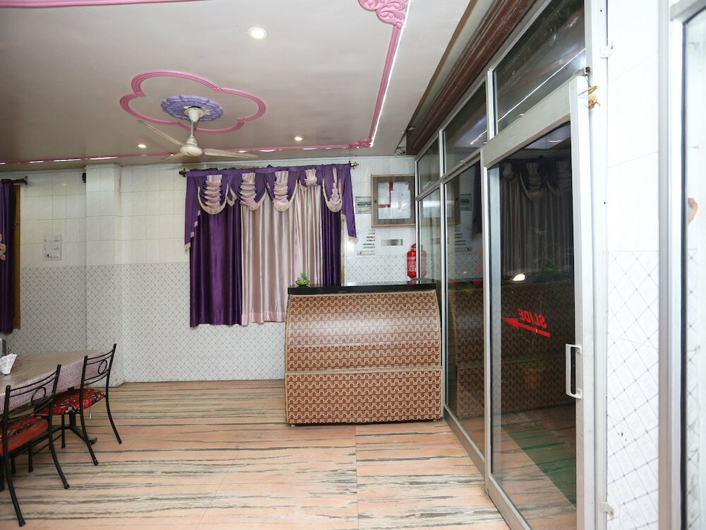 Фото Oyo 28835 Hotel Star