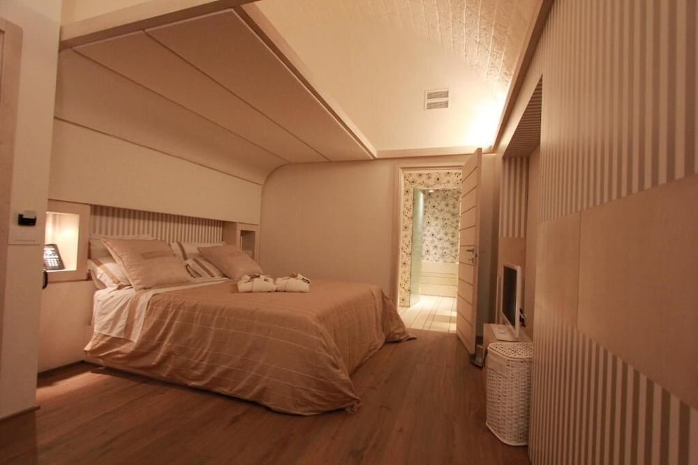 Фото Calderoni Martini Suite